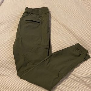 Bearbottom Ridge Ripstop Pant (Medium). Army Green.
